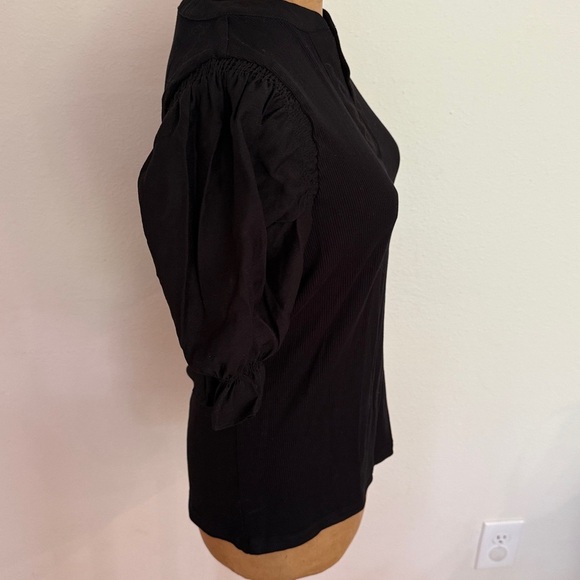 Pomander Place sz XS Black Puff Sleeve Rayon stretch Blouse great pre owned cond - Picture 3 of 9
